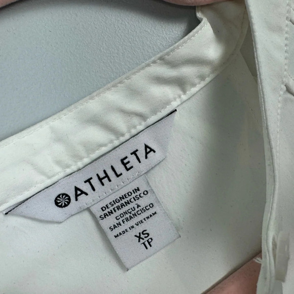 ATHLETA Performance Button Front Short Sleeve Shirt size XS TP - Picture 4 of 7